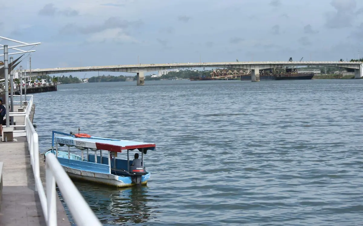 René C-Tuxpan-aspectos-ciudad-6feb3
